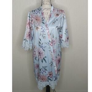 Le Rose Floral Lace Trim Robe Size XS/S